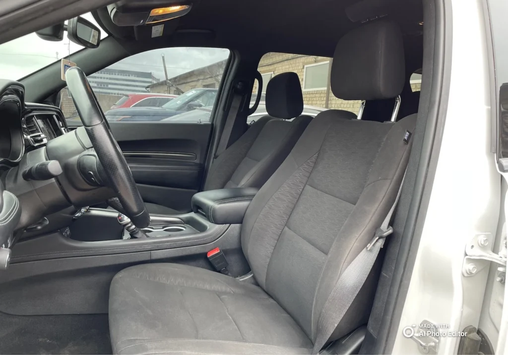 Dodge Durango salono remontas po