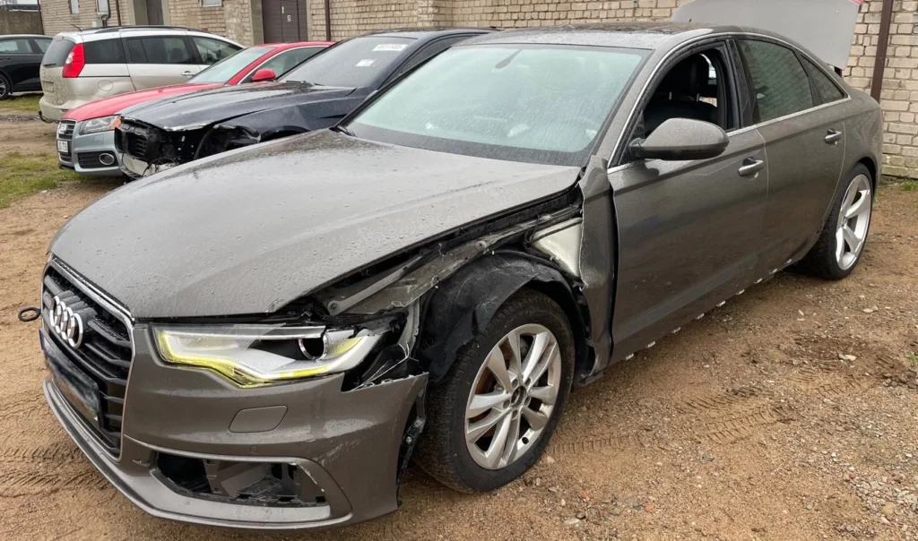 Audi A6 prieš