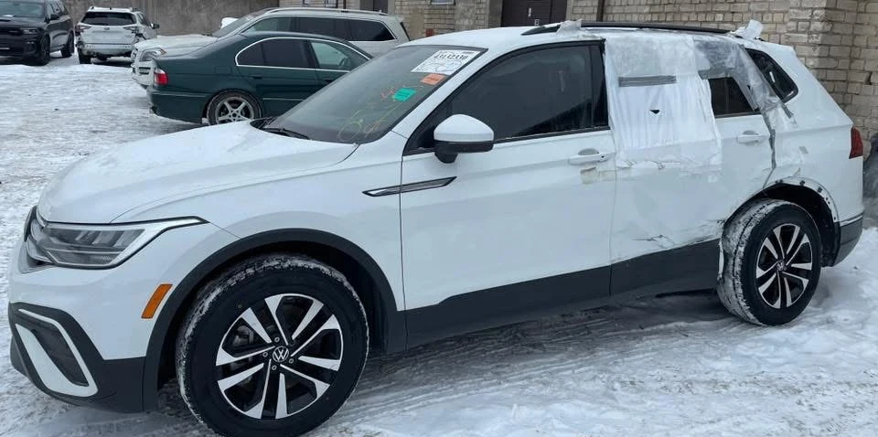 Volkswagen Tiguan prieš